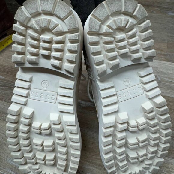 Guess Orana Ivory Combat Boot Women's Size 6 - Picture 5 of 7